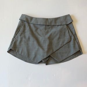 ARITZIA TALULA SKORT
